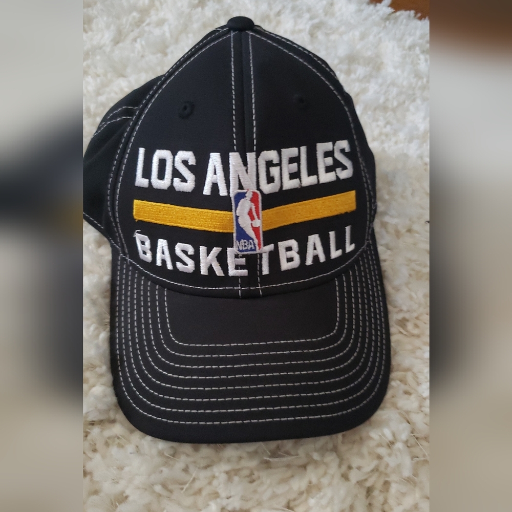 LAKERS BASKETBALL CAP